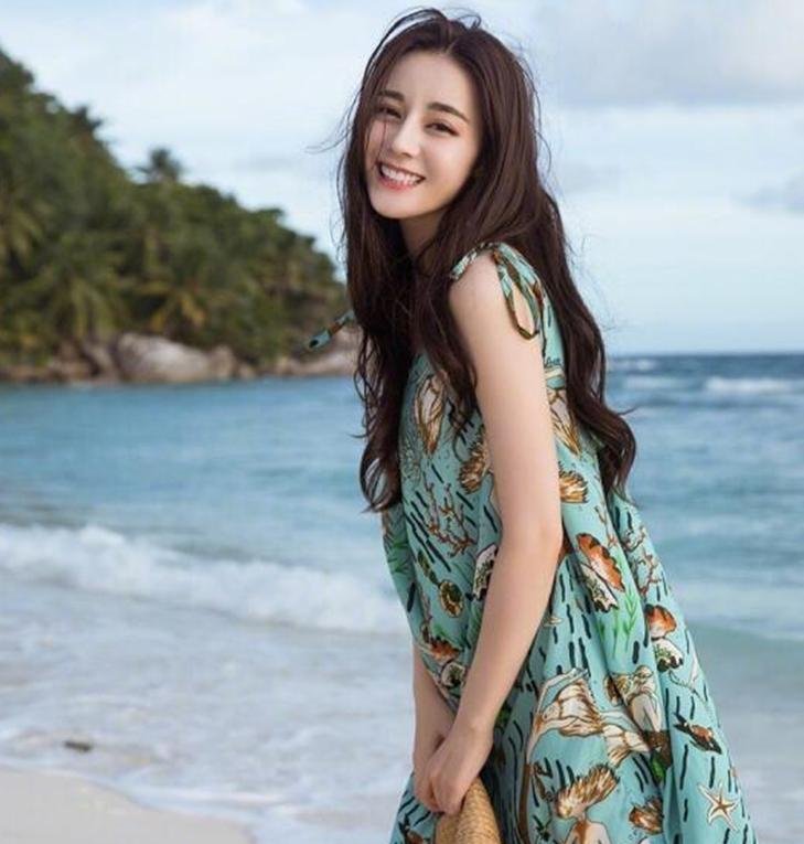 都说迪丽热巴的“素颜女神”是假的？热巴霸气晒图回应，这下都服
