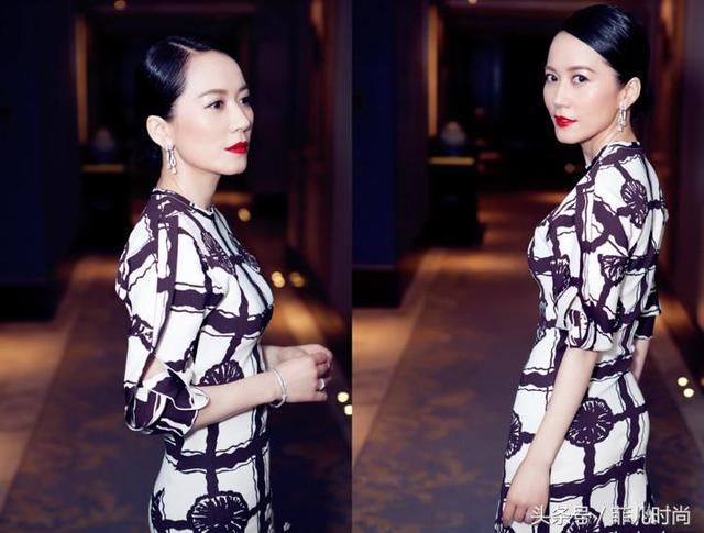 47岁俞飞鸿穿亮片薄纱裙优雅动人，大秀东方美，年龄就成了个摆设