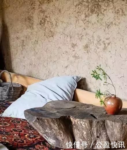  【过上】“北漂”老外爆改长城下100㎡破败农民房，一家四口过上