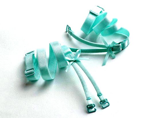 扎心设计!传统内内热得慌捂得慌扔了吧!学学下面女人这样“穿”