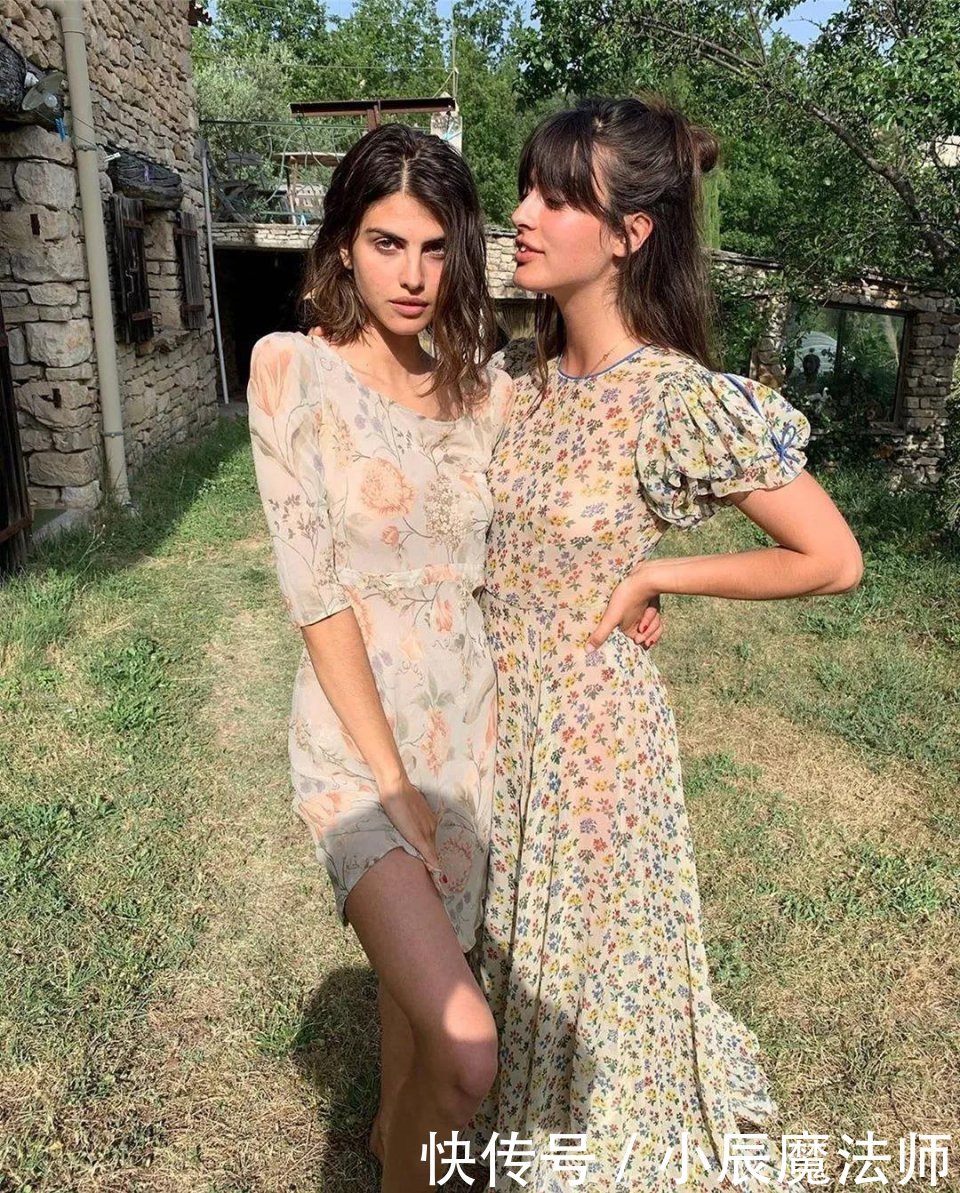  『复古方领』高级又时髦，照着穿回头率200%！