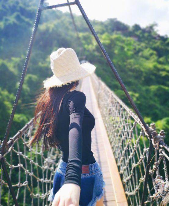 央广军事送祝福给张馨予后秒删微博,网友:后悔承认了?手滑了?