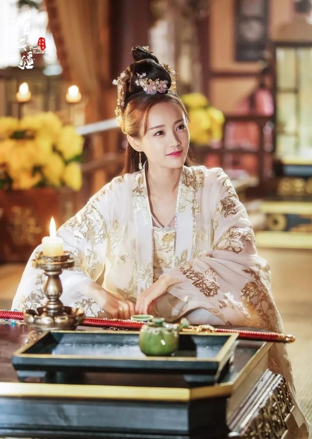 古装大戏排排坐，这几款古“妆”是真的赢了！