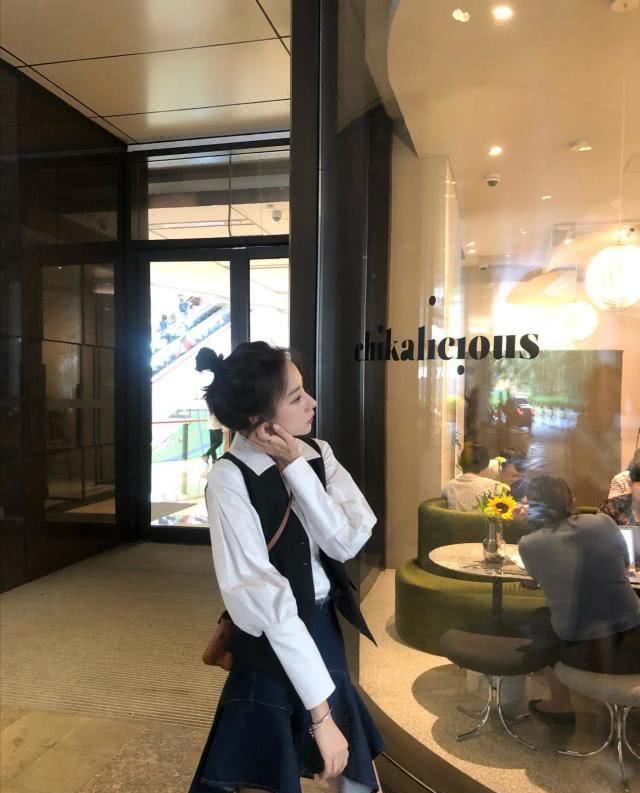  连衣裙@喜欢穿裙子的小姐姐，十套今年流行的裙装搭配，时尚减龄又洋气