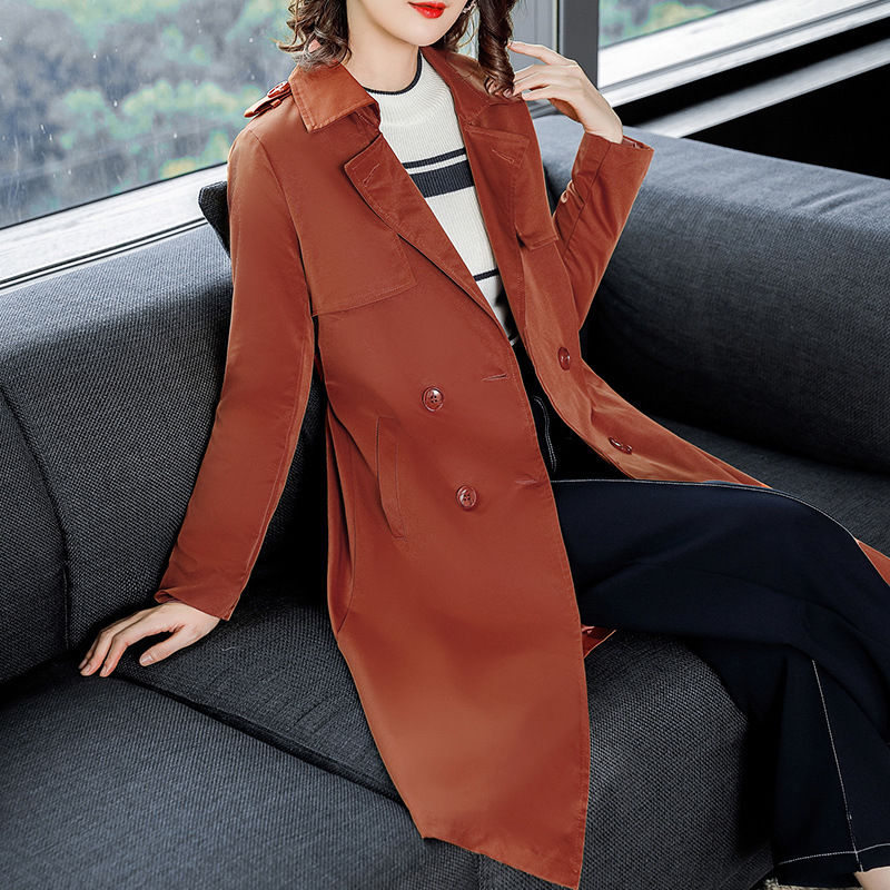 个子不高,可别去买羽绒服,看着土气,穿大衣+短靴,高挑又洋气