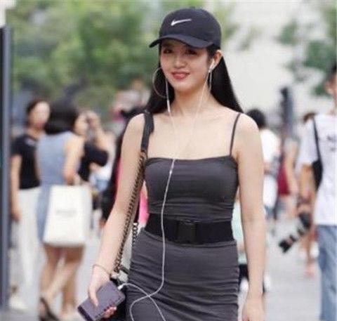  【精致】街拍小姐姐：迷人长裙，精致旗袍，女人味十足