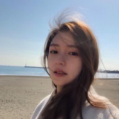 素颜比化妆还好看的4大星座,第一名:五官精致,完全是女神