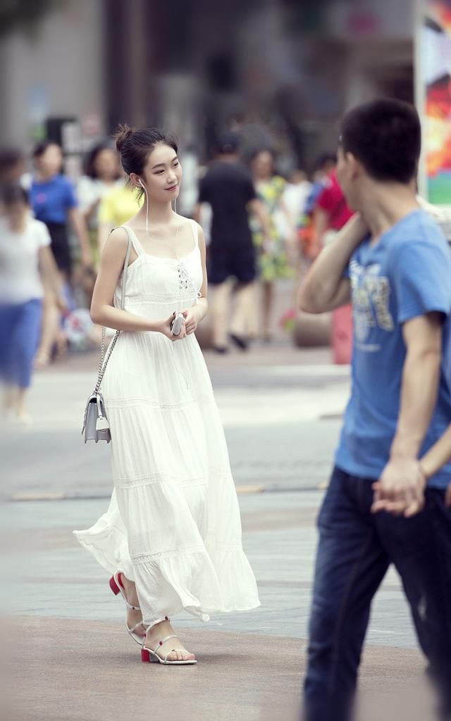 路人街拍,长的好看不如穿的好看,学会穿衣搭配秒变女神!