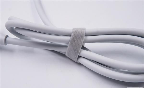 云星电子|三口USB+27瓦快充 米家插线板拆解:用料精细
