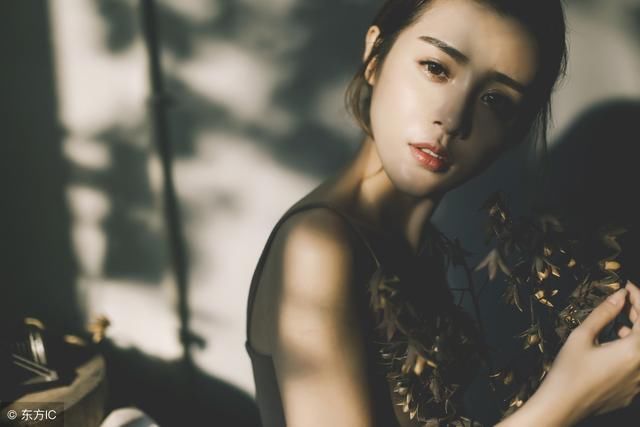 如何做到逆光拍人像脸不黑？10个利用阳光拍摄人像相片的小技巧