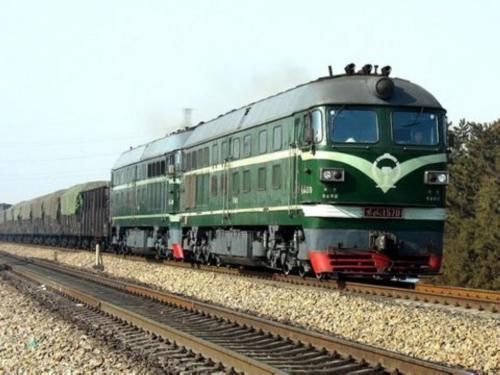  小时|一趟火车连开20多个小时，司机难道都不困的吗行家告诉你内