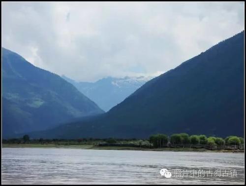 雪域西藏-林芝尼洋河景区