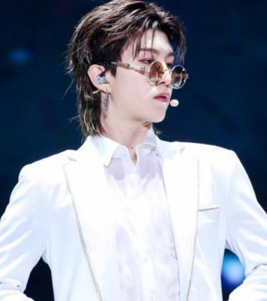 新娱乐圈纪检委上线!怒怼范丞丞滚出娱乐圈,网友:胆真大!