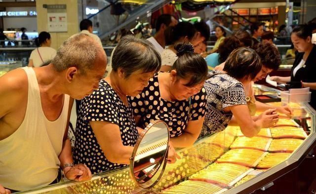 印度盛产黄金，黄金首饰价格十分便宜，为什么中国游客去都不买