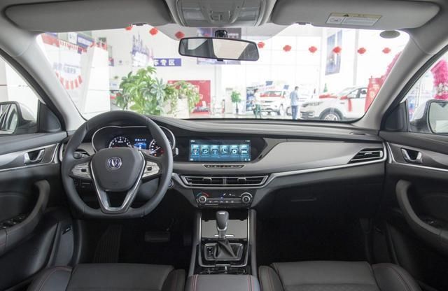  「汽车」入门家轿也不怠慢，长安给逸动配1.4T，8.99万起相当亲民