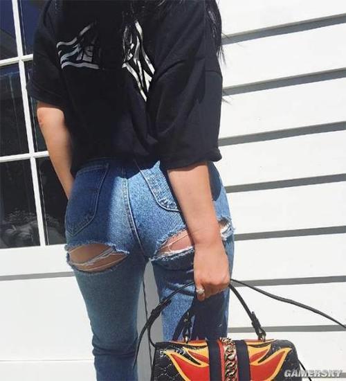 裤子也能露出绝对领域?国外时尚圈的奇葩破洞牛仔裤