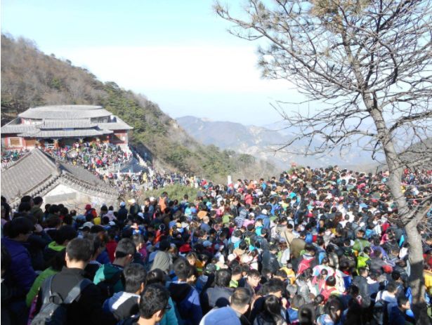 出游拍照丑爆集锦，能认出人形算我输