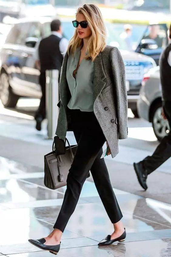 高跟鞋小白鞋通通不要，这双平底鞋今年一定要买!