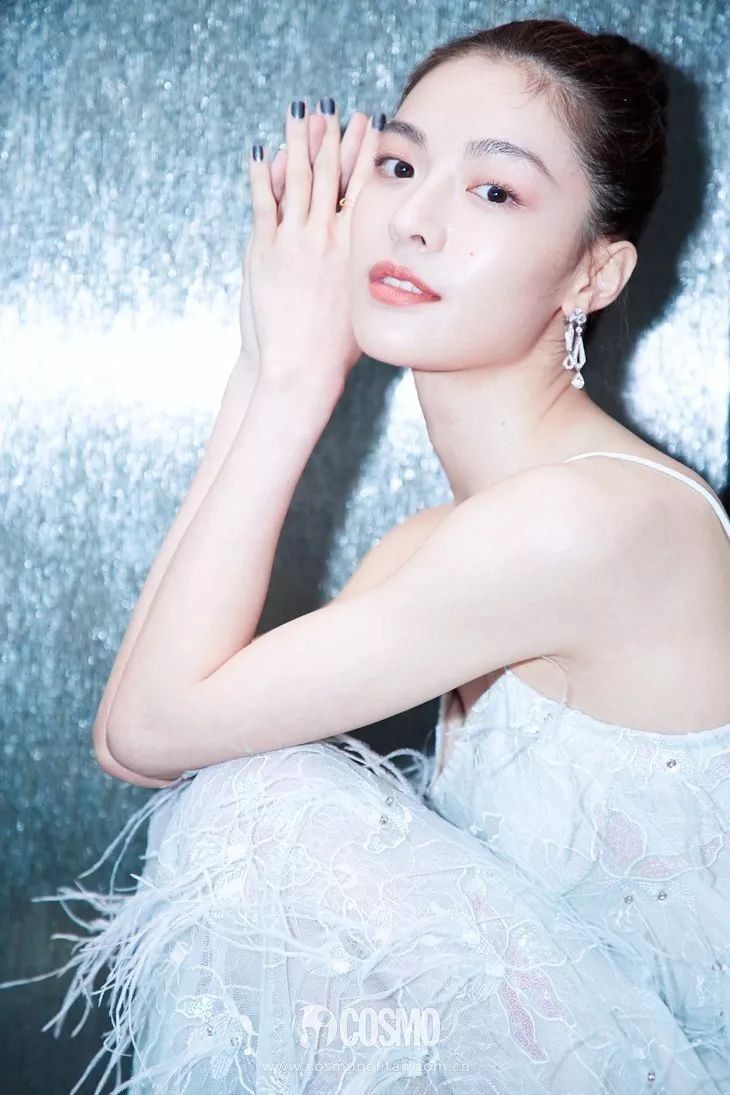 彩妆迷 | 海狸的奶咖色口红这么性感，难怪比伯离不开