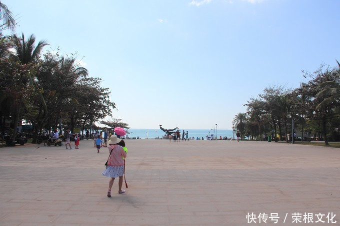 因大海到三亚，爱上大海