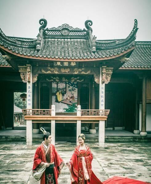  婚纱照@中式婚纱照服装这样搭配让你不落俗