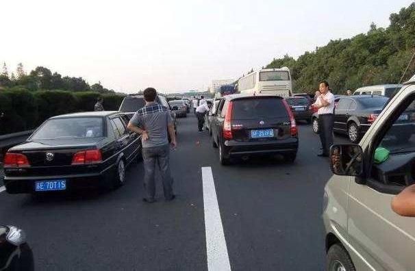  「高速」安装ETC的车，在高速服务区休息不小心超时，要不要交超