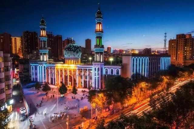 甘肃敦煌通高铁 ▏对于有西北梦的人来说，一件让人欣喜若狂的事