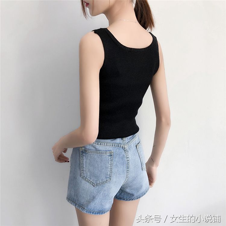 夏天心机女孩怎么穿搭?清凉吊带来给你送美丽