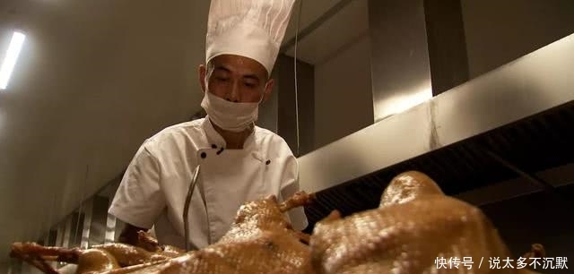 从推着三轮车摆摊卖菜，到一年卖出4个亿 他做对了什么？