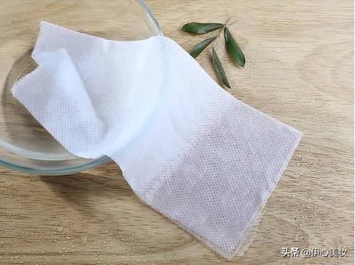  [女人]聪明女人懂护肤，洗脸后做好这6步，肌肤水润有光泽，颜值回升