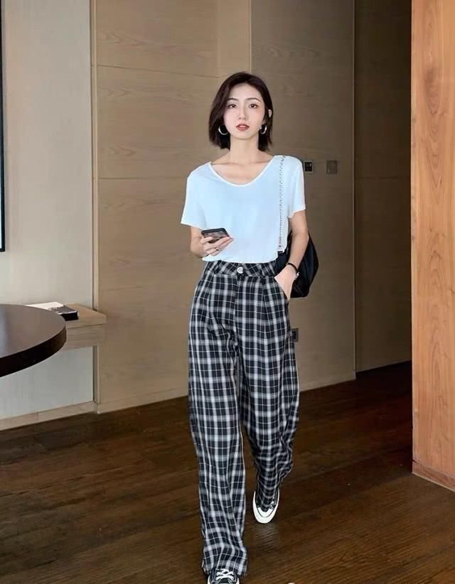 「穿搭」大cup女生，如何穿出清新文艺范儿？