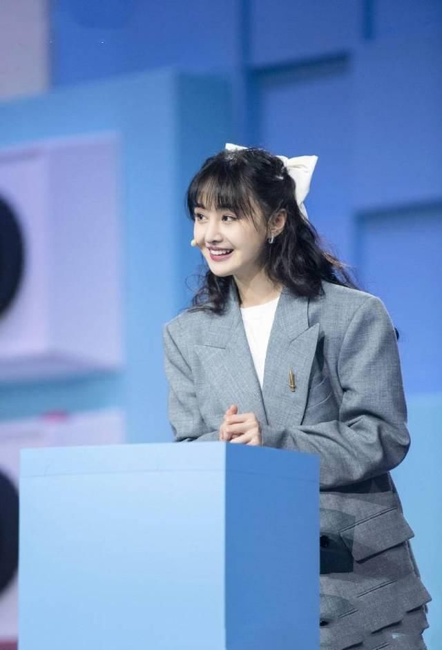 穿法：韩系减龄风，普通女孩的夏日T恤，要这样穿才不路人！