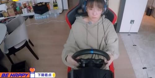  单身：张佳宁张碧晨退出《我家那闺女2》，新任闺女情史惨，前男友太渣