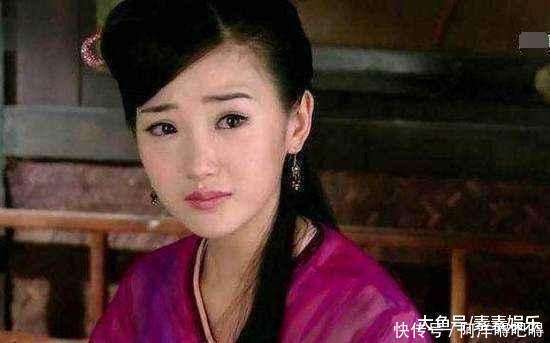 又一女星父亲黑料被扒, 竟比张韶涵父母还可怕, 知情人爆料另有隐