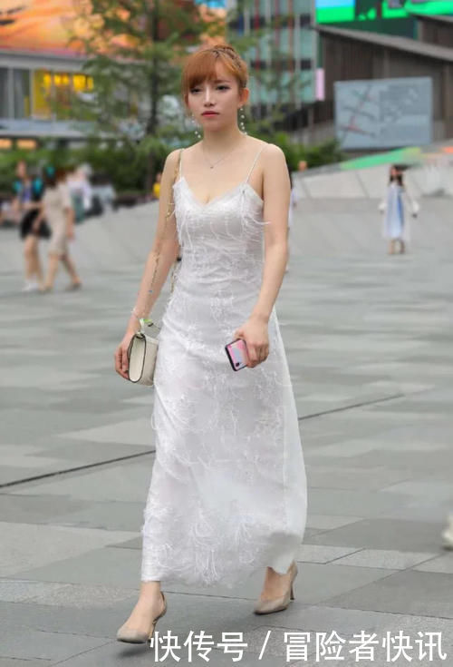  气质：性感时尚的知性连衣裙美女，释放出女性迷人的魅力