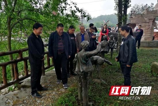  【基层】张家界市民政局调研武陵源区双文村基层社会治理工作