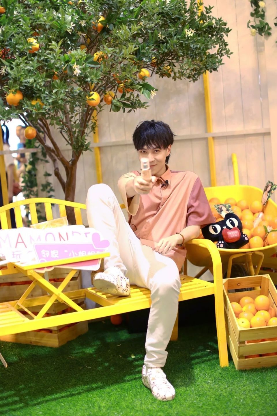 练习生大揭秘，快看“橙”意满满的杨非同为你准备了什么?