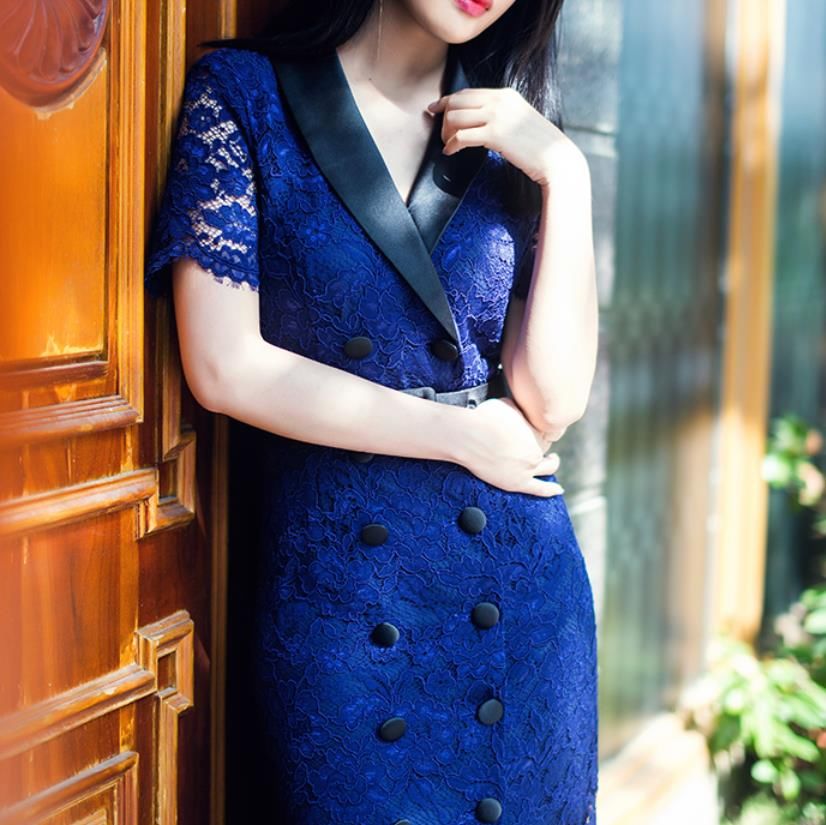 这才叫“女人味十足”,比旗袍还美十倍,精致端庄,倾城又倾国