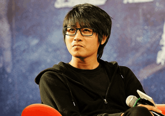 韩寒餐厅“欠薪12万遭起诉”网友称:难道他出名,活该背黑锅?