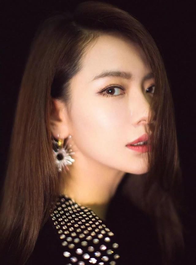 陈数出了气垫粉底测评?炎炎夏日你需要它们来帮你打造完美底妆!