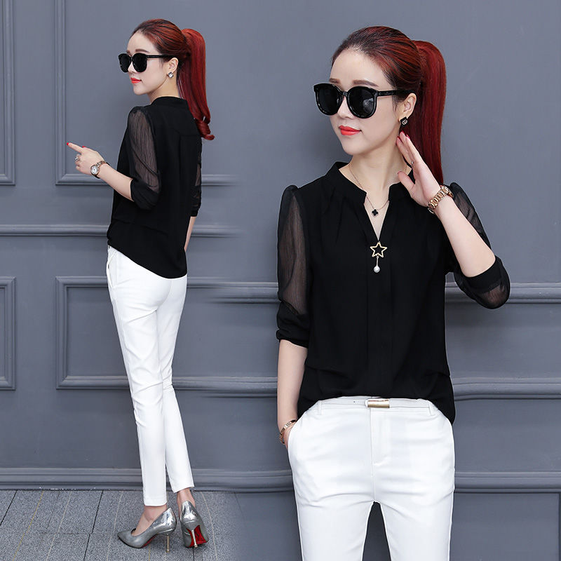 难怪，把裙子都扔了，流行的小衫太美，50岁妈妈穿上显瘦，迷人