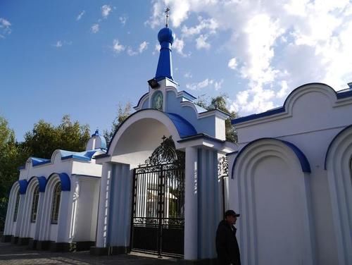 探秘比什凯克东正教复活教堂,感受中亚前苏联风情