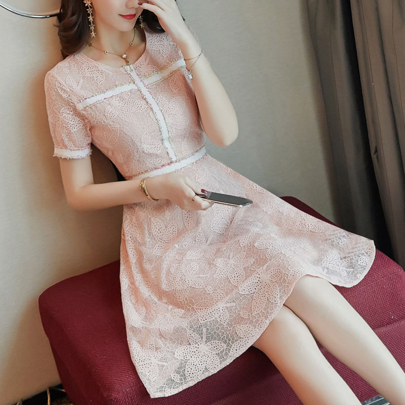 哇噻，今年的连衣裙太好看了，忍不住给自己买了5件，洋气又美嫩