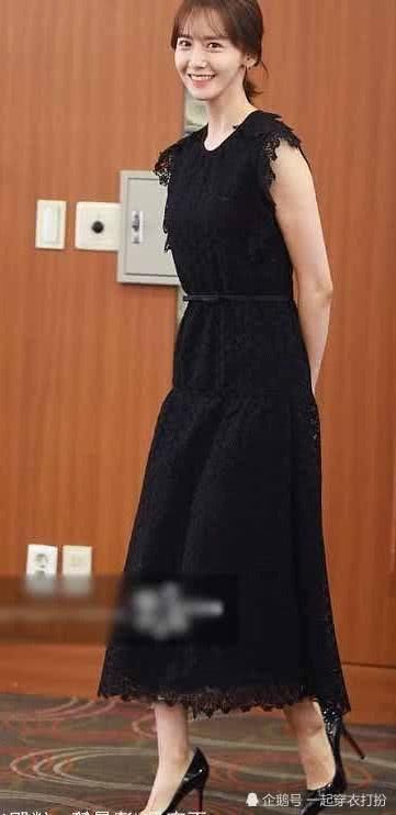 林允儿豁出去了,踩“两根针”出席活动,网友:你不红天理难容!