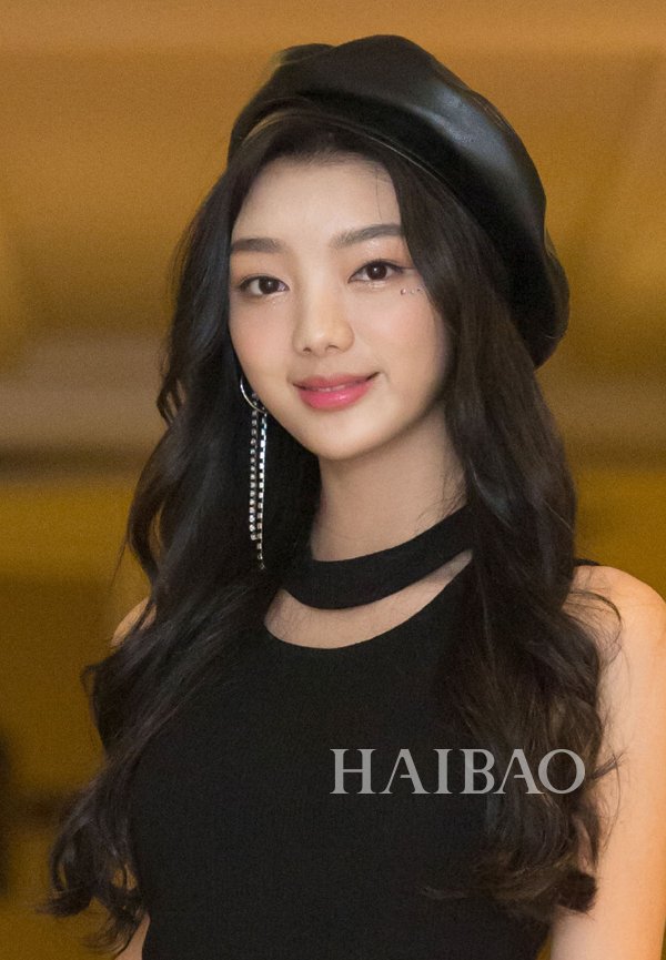 不信50款女星发型没你喜欢的!杨幂小辫超吸睛，＂璎珞＂吴谨言剪