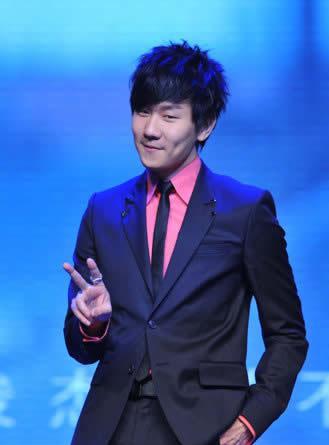 网曝林俊杰找到真爱,工作室回应:还早呢