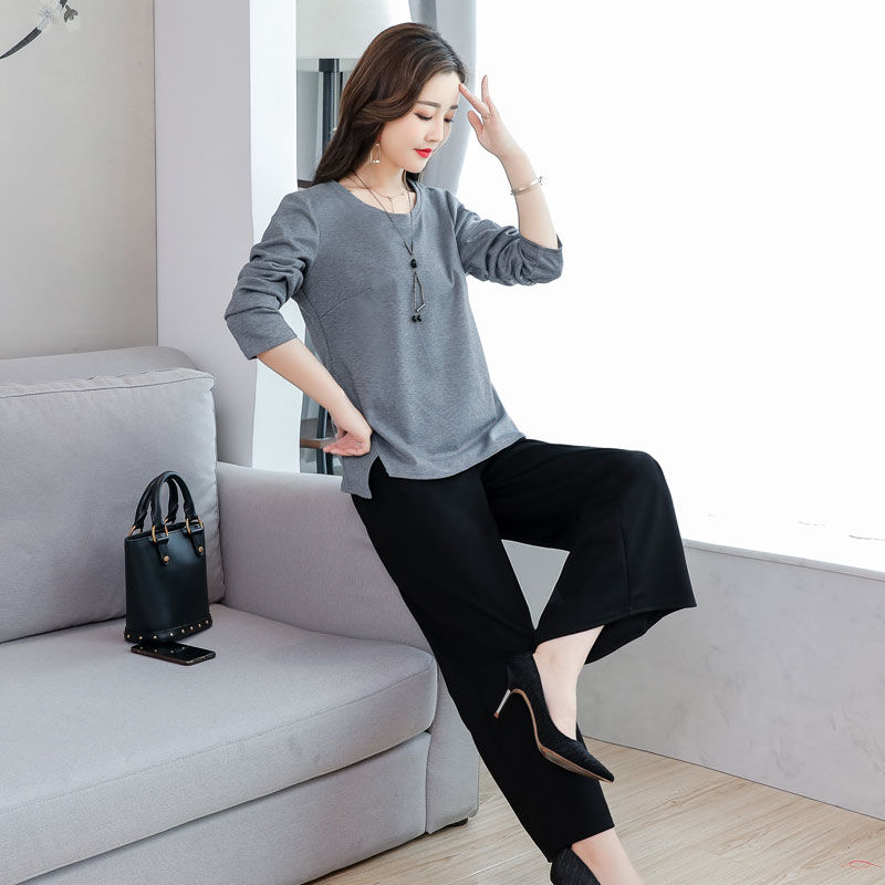 7080别再穿妈妈装了，试试这阔腿裤套装，穿上美的令人心醉