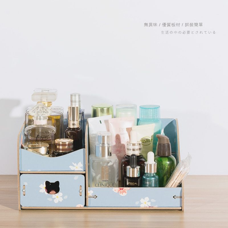 爱美是女生的天性，有了这几款化妆台，上妆更精致