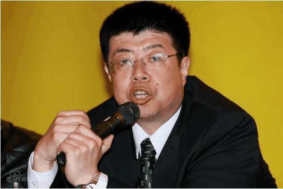 炮轰铲屎官小崔:一个劲忽悠就是想捞好处 网友称其伪君子