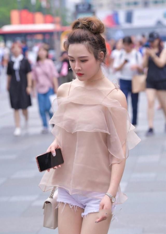  『分辨』和“肉色”完美相似, 穿上后融为一体, 晚上都分辨不出来
